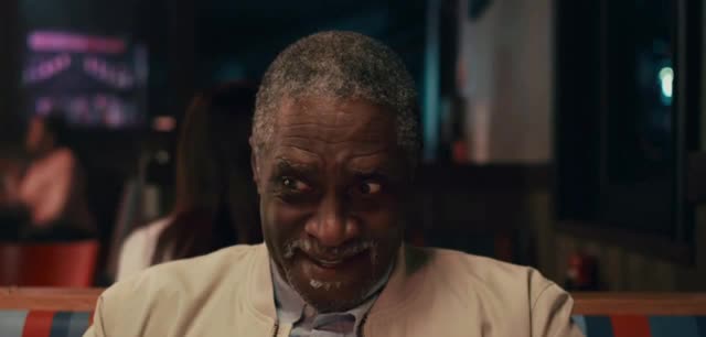 Red Robin 'Over 30 Bottomless Items Available Now'