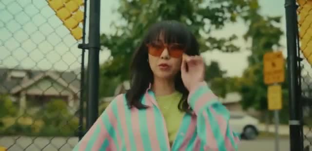 Geico cast in 'Reinventing Yourself' Song by Remi Wolf