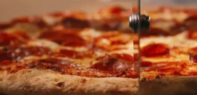 Domino´s Pizza New York Style Pizza 'Rumor Has It'