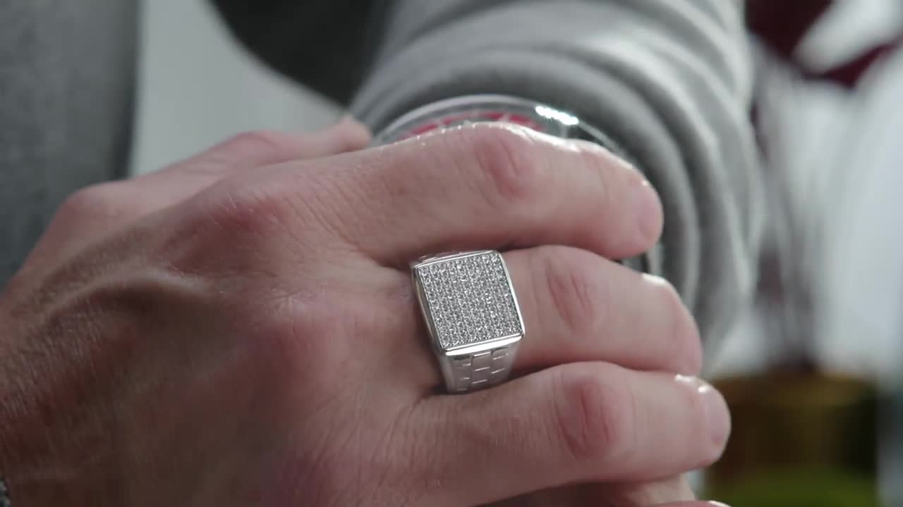 REEDS Jewelers A Gift For Dad 