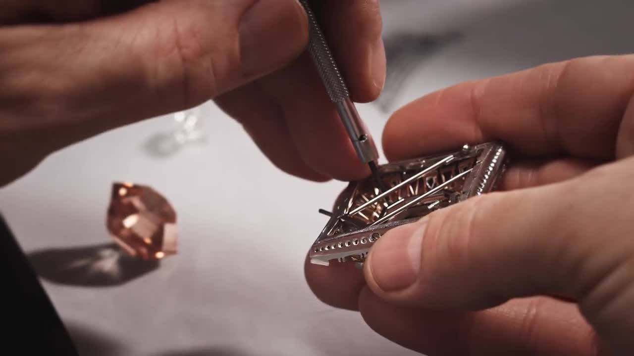 Louis Vuitton Cœur de Paris: Awakened Hands, Awakened Minds 