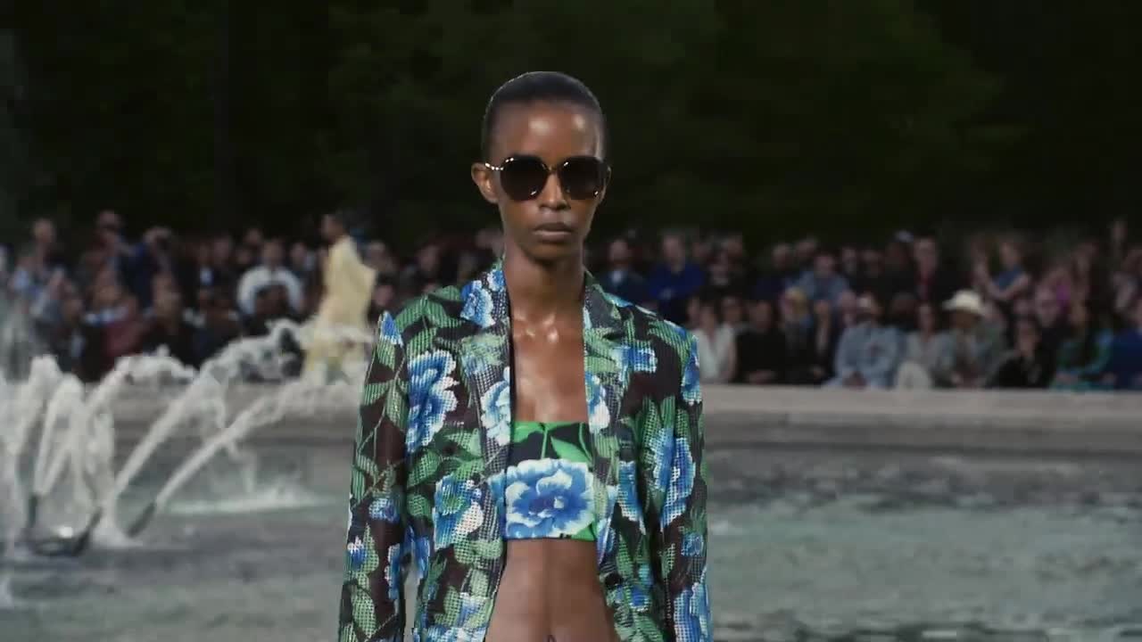 Kenzo SPRING-SUMMER 2025 RUNWAY SHOW BY NIGO