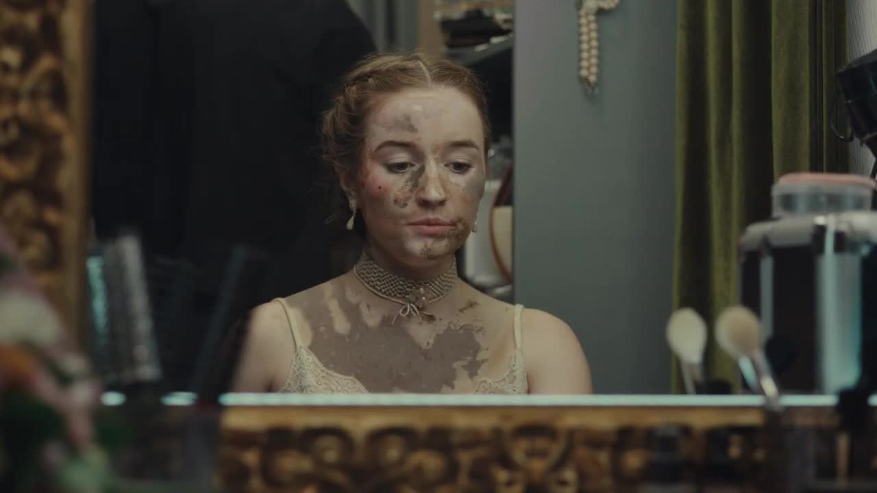 Hotels.com Queen Marie