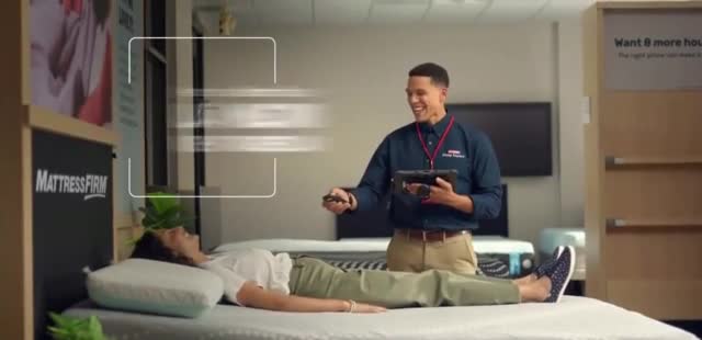 Mattress Firm Venta de Labor Day 'En espera: cama king'