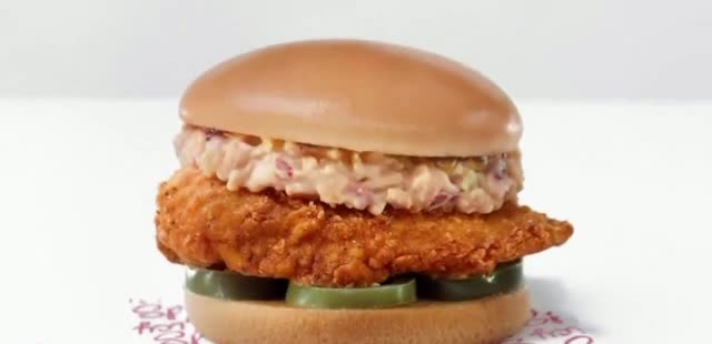 Chick-Fil-A Spicy Honey Pepper Pimento Chicken 'Laura: Mejor'