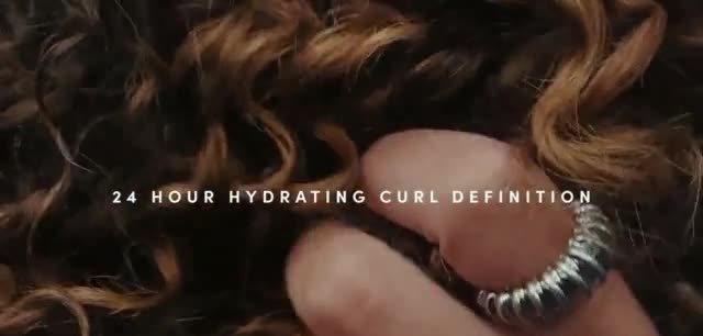 TRESemmé Flawless Curls Mouse 'Life Has Twists and Curls'