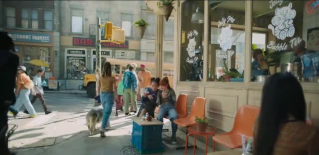 XFINITY Mobile 'Faraway Places: 5G Phone Free' Song by Vera Lynn