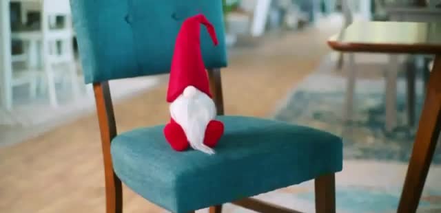  'Dare to Compare: cena navideña'