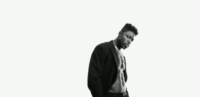 Paco Rabanne Million Gold 'Siente el ritmo' con Moses Sumney