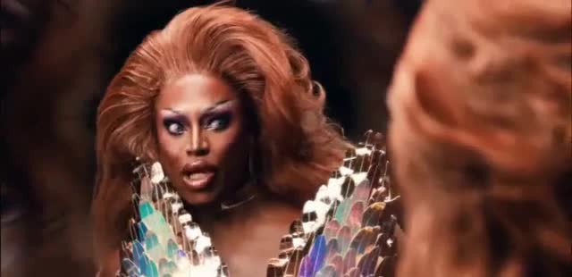 Olay 'RuPaul's Drag Race: The Skinpowerment Team'