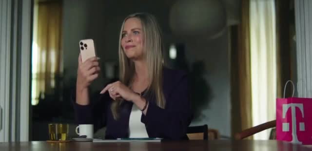 T-Mobile 'iPhone 16 Pro por cuenta nuestra'