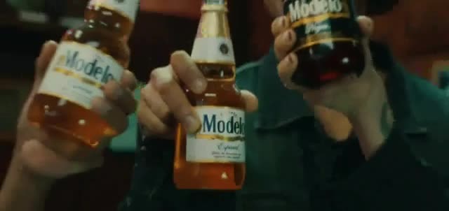 Modelo 'La marca de los luchadores: Social Club'