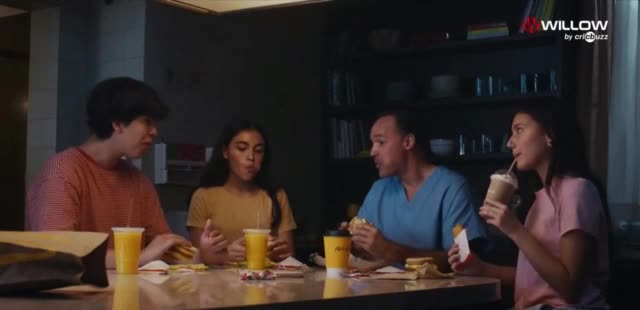 McDonald´s 'Breakfast Comes First: Table'