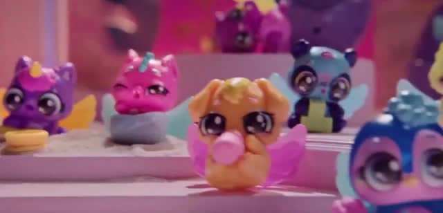 Hatchimals Neon Rainbow 'Bestie Pool Party: Along for the Ride'