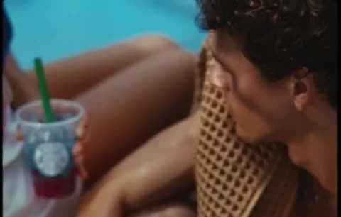 Starbucks Summer Berry Refresher 'Tu Summer Berry está listo'