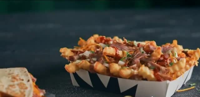 Del Taco Slow-Cooked Carnitas 'Car Serenade'