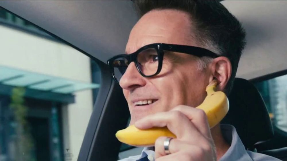 1-800-GOT-JUNK “Holidays: Hey, Mom” (2025) 