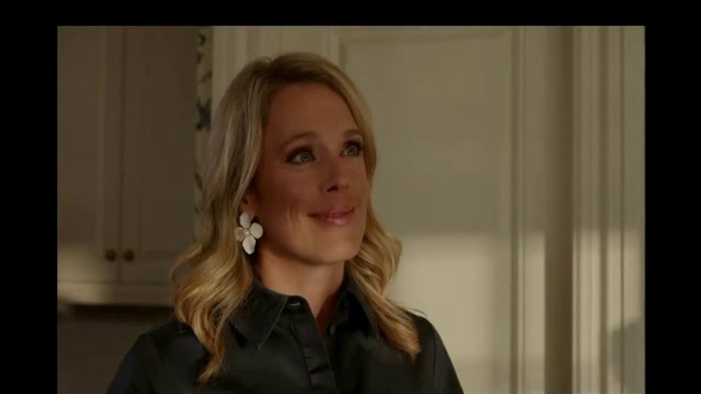 Hunter Douglas Beautiful Light Done Right Campaign 2026