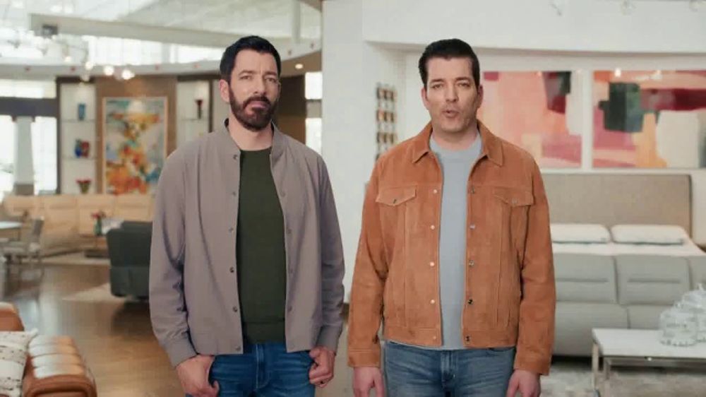 Rooms to Go 'Better Together: Built to Last' Drew Scott, Jonathan 