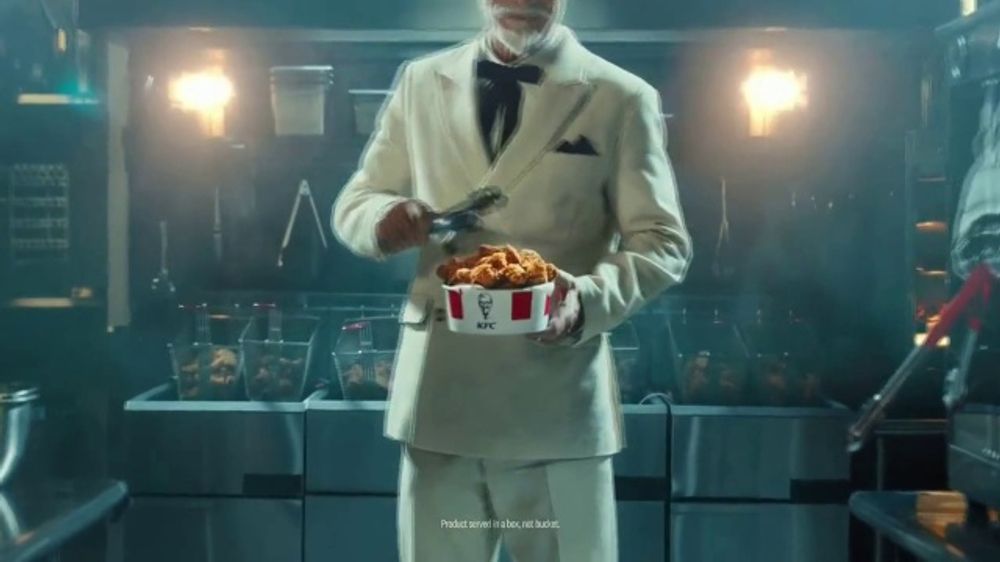 KFC Every Squad Has a Huddle 🍗🏈👥