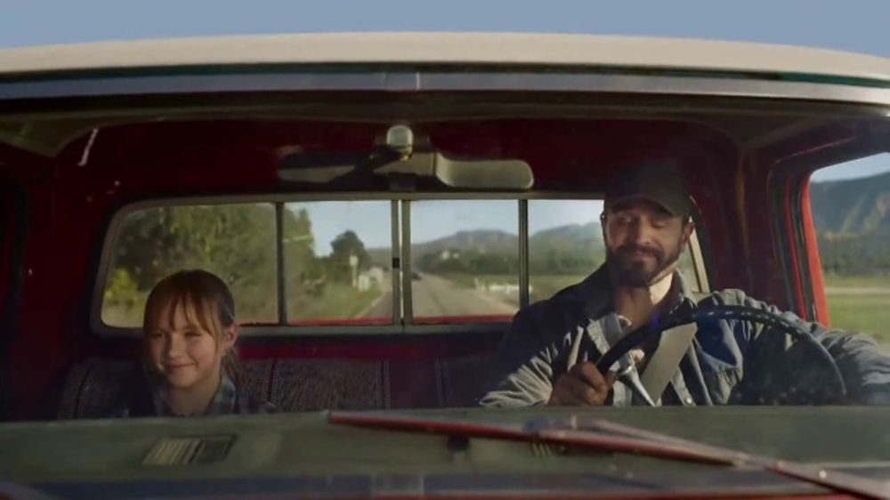 Straight Talk Wireless Pothole 📱🚗😅