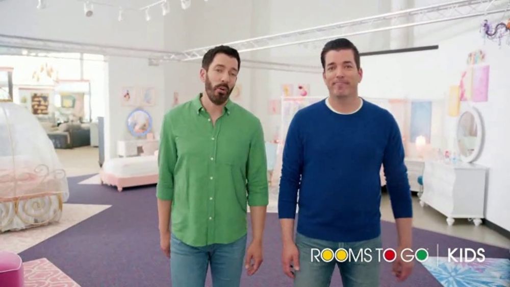 Rooms to Go Kids: "Hidden Hills Bedroom Collection" Featuring Drew & Jonathan Scott