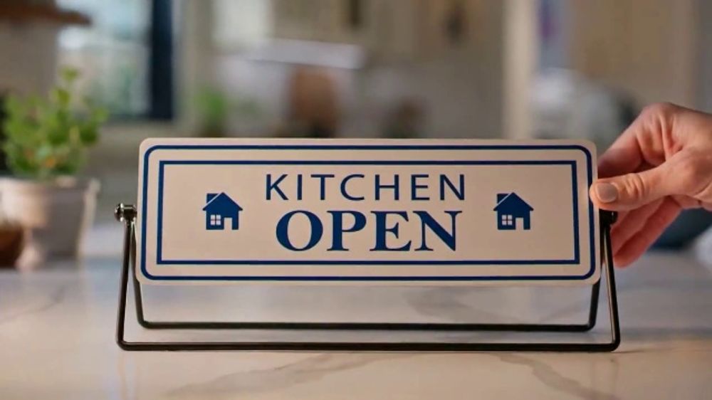 Kraft Cheeses Turn Your Kitchen Into A Restaurant (2026) – Brand Campaign