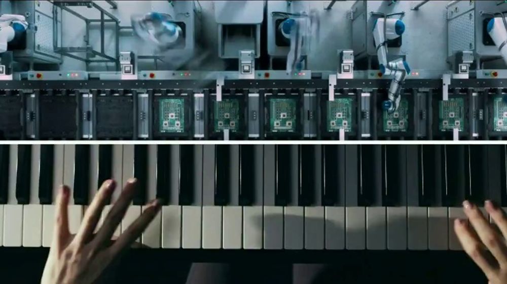 Comcast Business Moving Parts (Featuring Liev Schreiber) + 2026