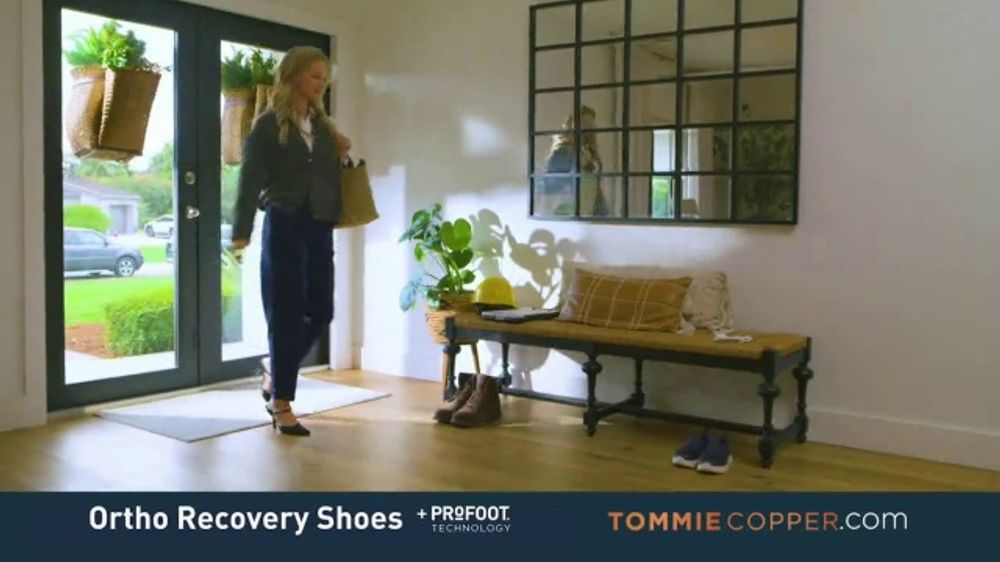 Tommie Copper Ortho Recovery Shoes: Maximum Relief – 2026