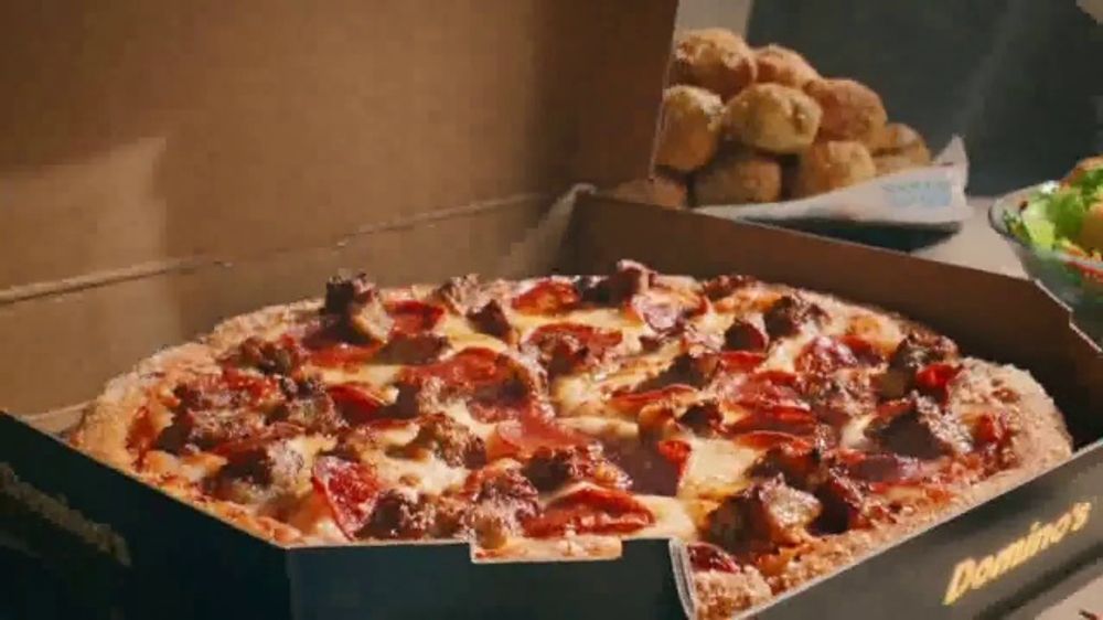 Domino´s Pizza “Parmesan Stuffed Crust: The Finer Things” (2026) 