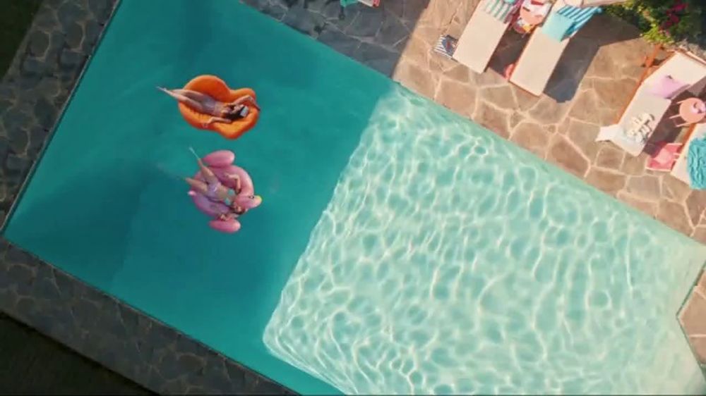 Sonic Drive‑In + Refreshers: Sip to That: Sunmaxxing + 2026 