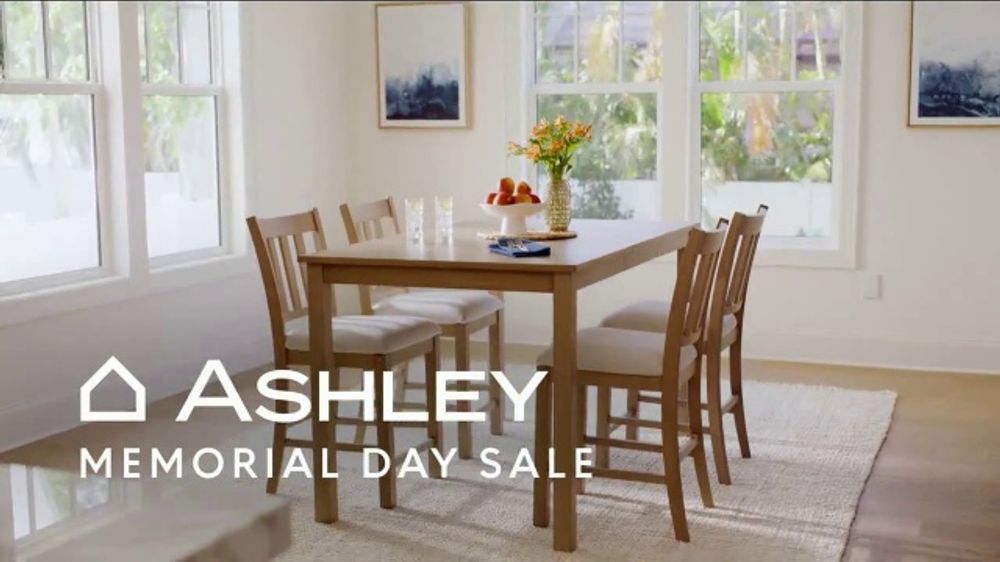 Ashley HomeStore Memorial Day Sale: Hasta 25% de descuento (Spanish) + 2026