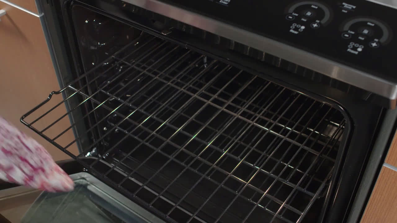 General Electric SelfClean Heavy Duty Oven Racks Ad Commercial on TV