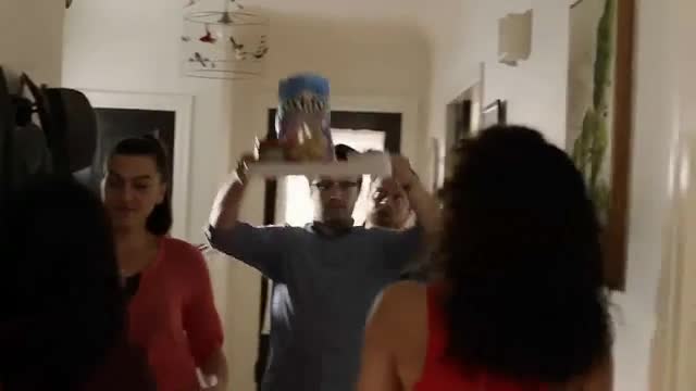  chasing the Scoops tray