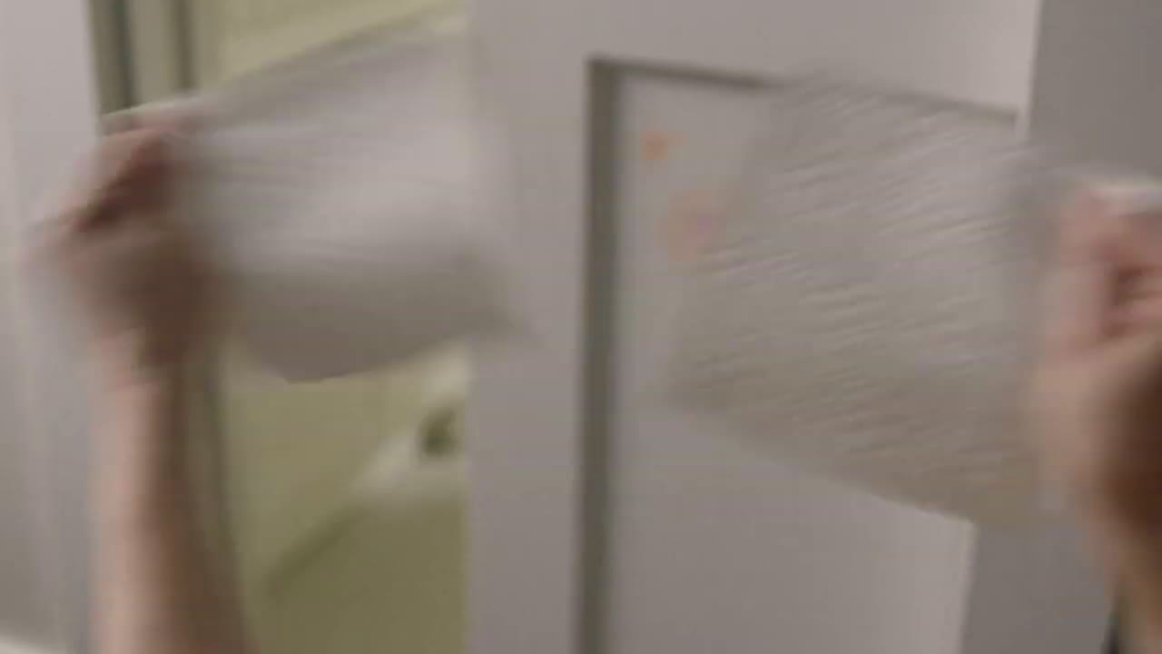 Brawny Paper Towels TearASquare® Giant Song Ad Commercial on TV