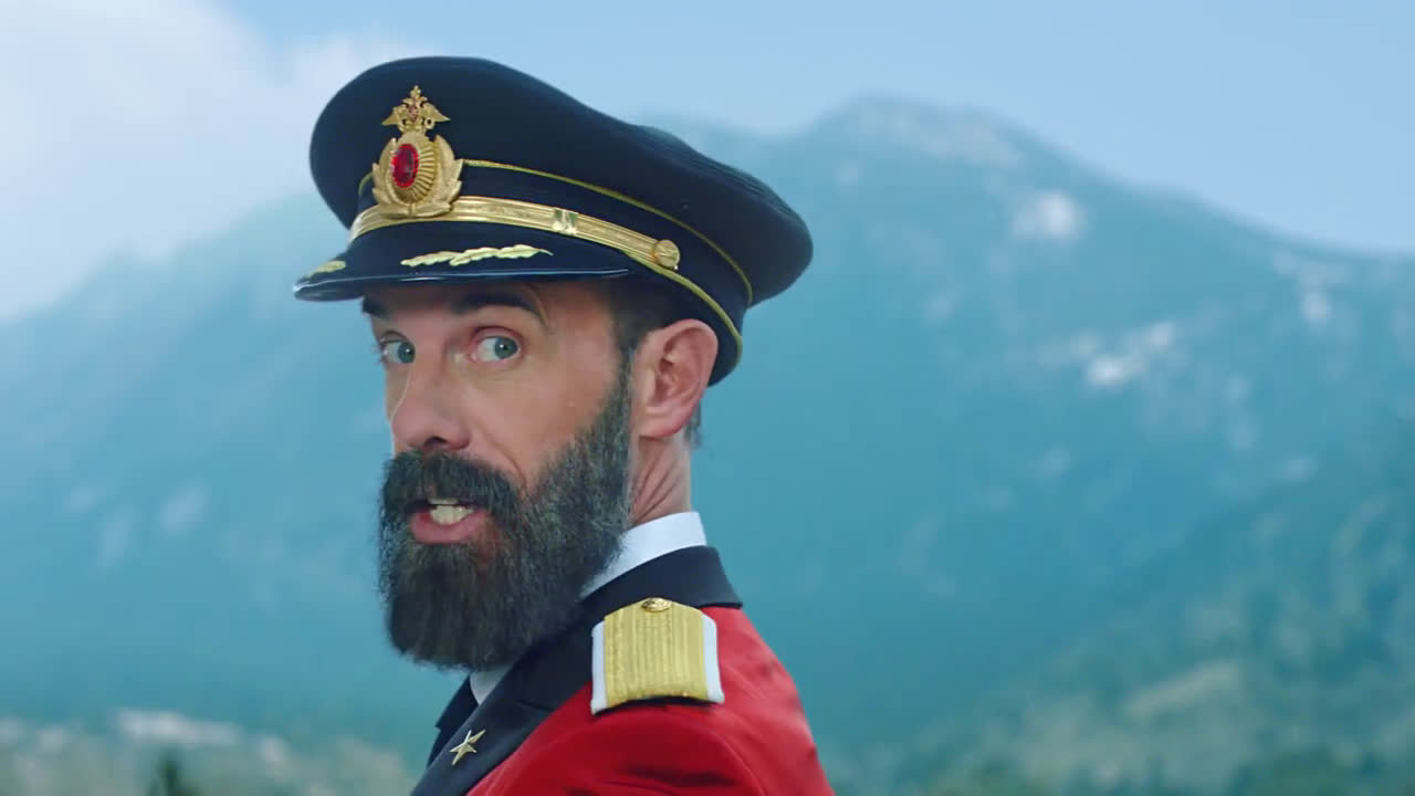  If your head isn’t blocking the view, you’re doing it wrong. #MOUNTAINS