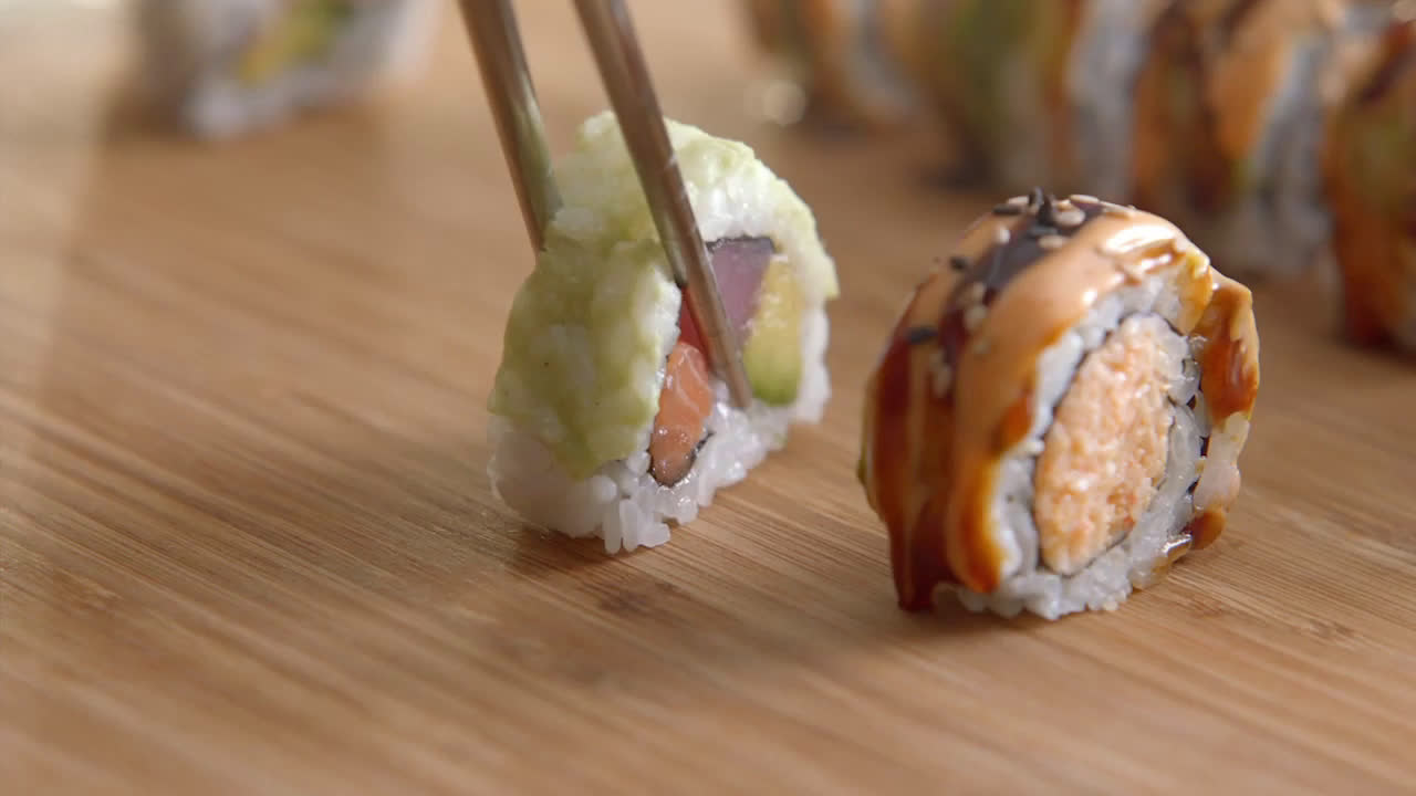  Houston Texans players eat sushi