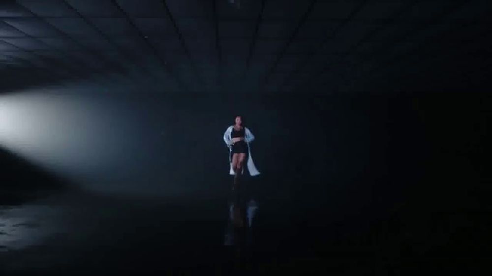 shoedazzle girl commercial