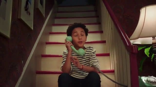  niño pide un celular para hablar con Papa Noel