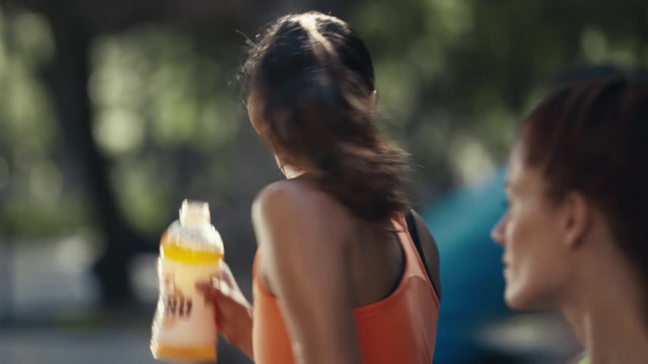  Competitive power couple