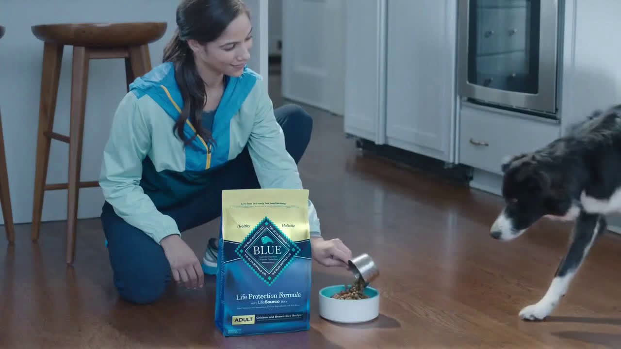 blue buffalo ad