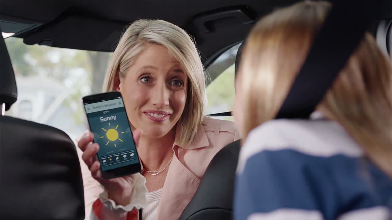  Raining outside the car