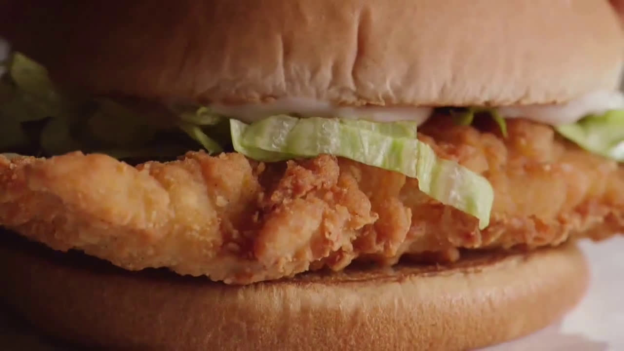  Drive-In - Carhop Classic - That Looks Juicy