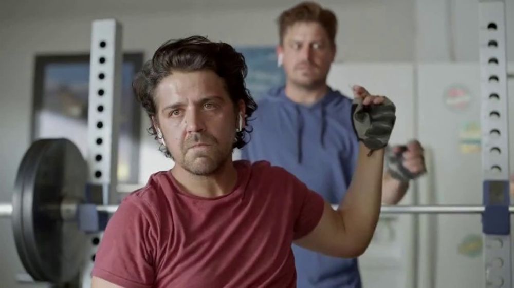 ¿Quién es el actor que aparece en el anuncio de Southwest Airlines "Wanna Get Away"?