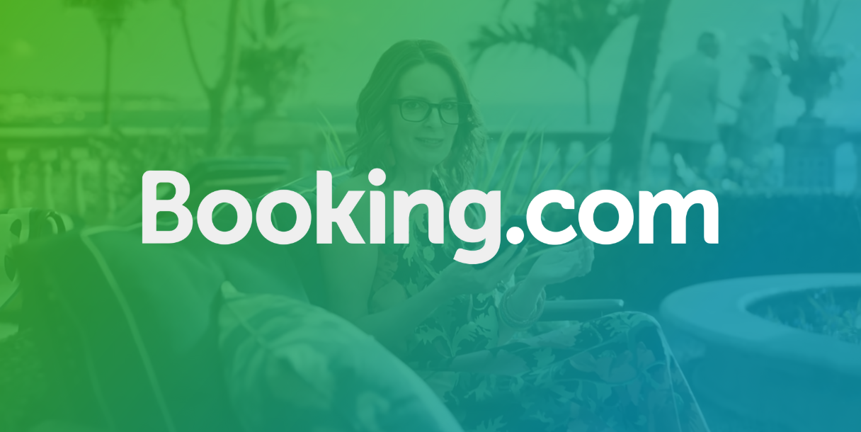 ¿Quién aparece en el anuncio de Booking.com 2026?