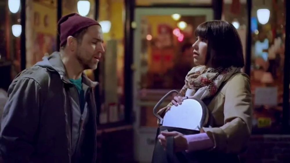 Who sings in the Mercari selling app commercial?