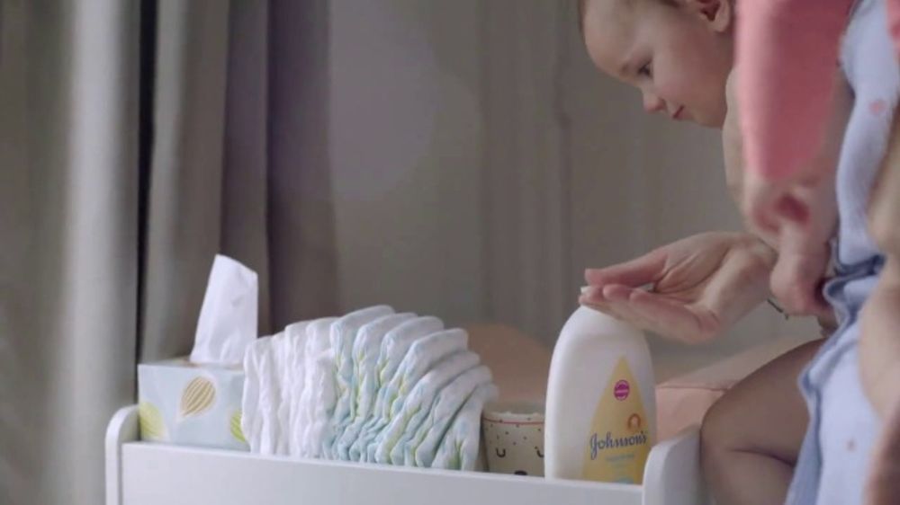 Who is the actress in the Johnson & Johnson "Gentle Moments" ad?