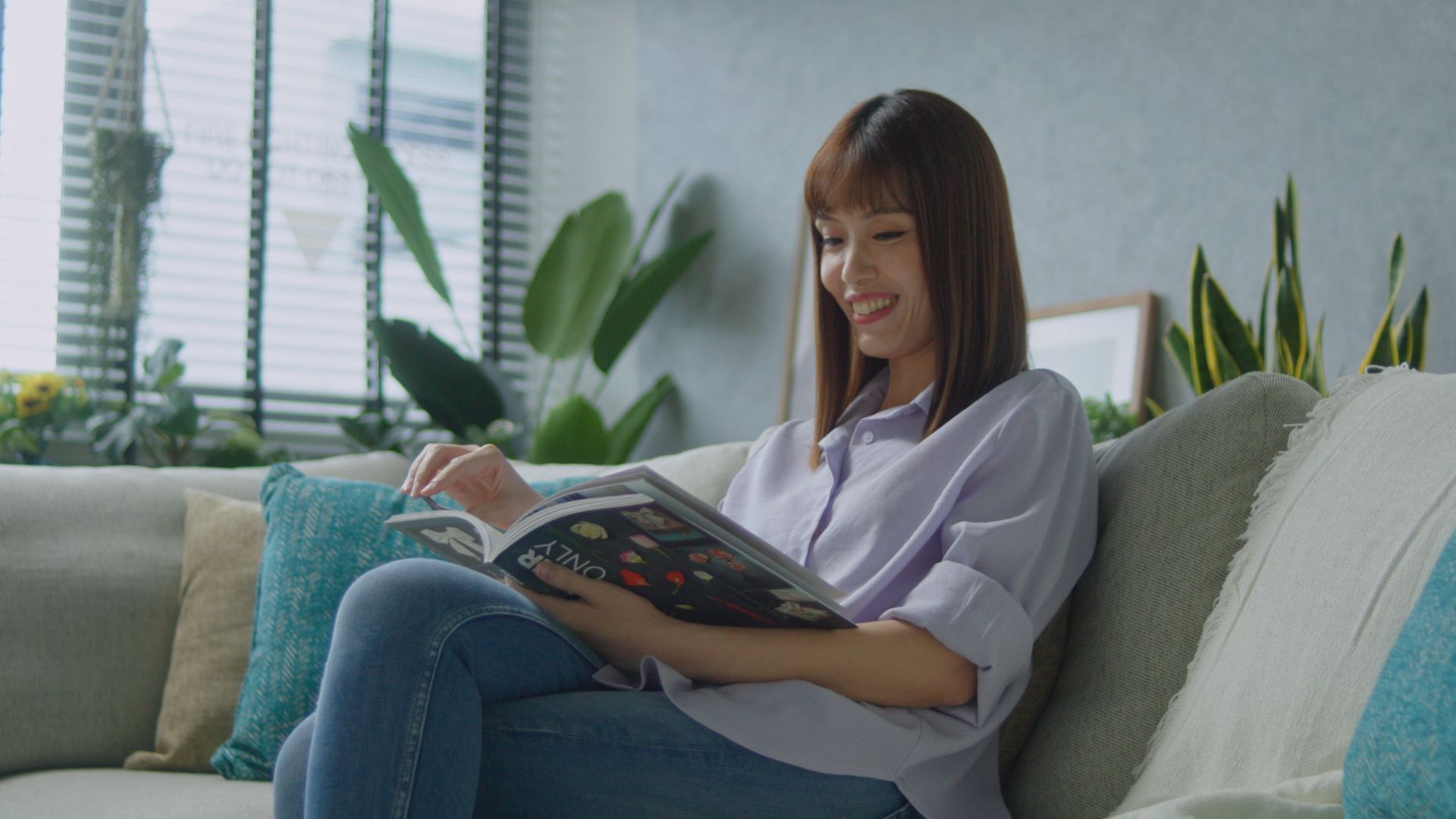 What song plays in the Citi Life and Money commercial?