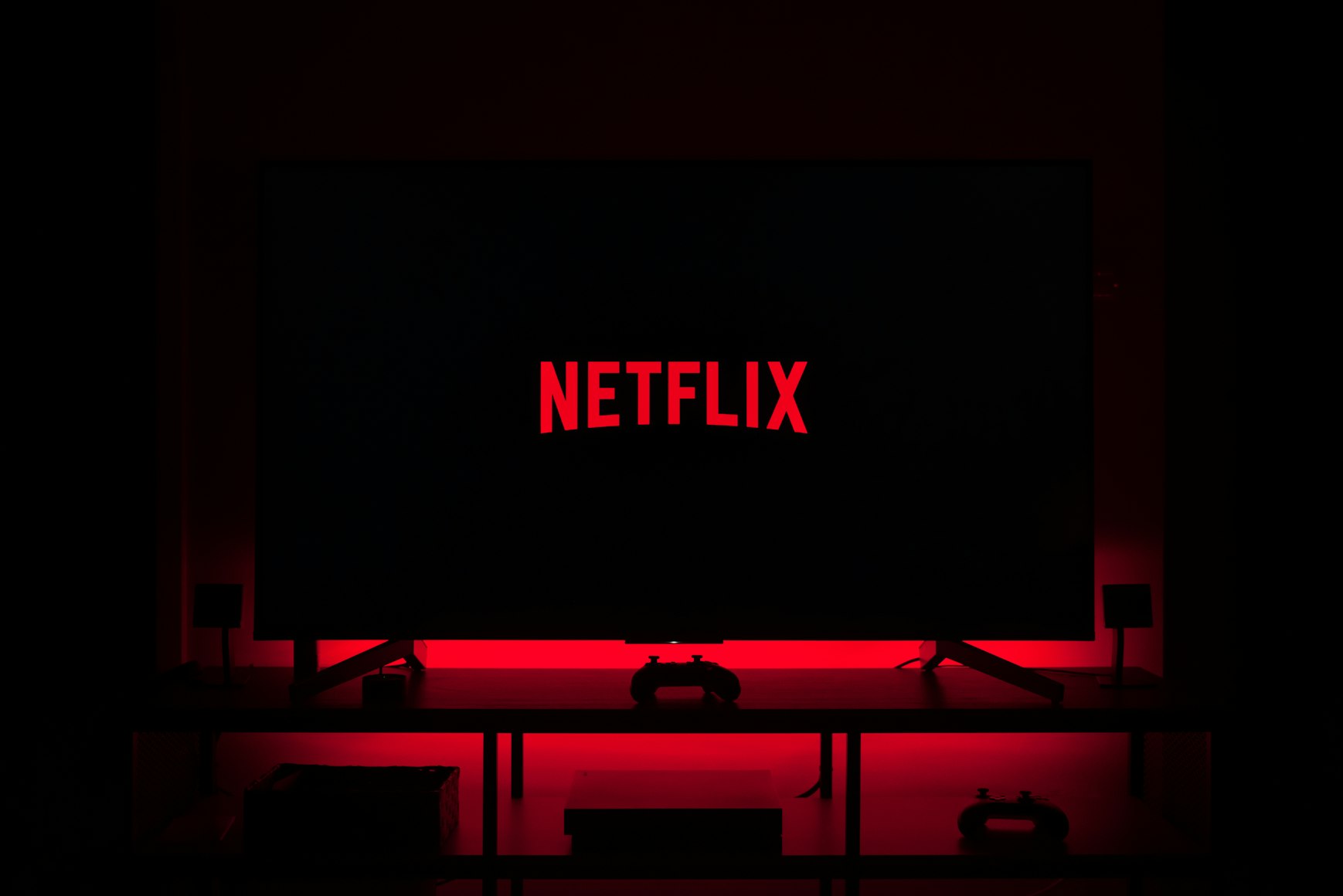 What is the song in Netflix Summer Slate commercial?