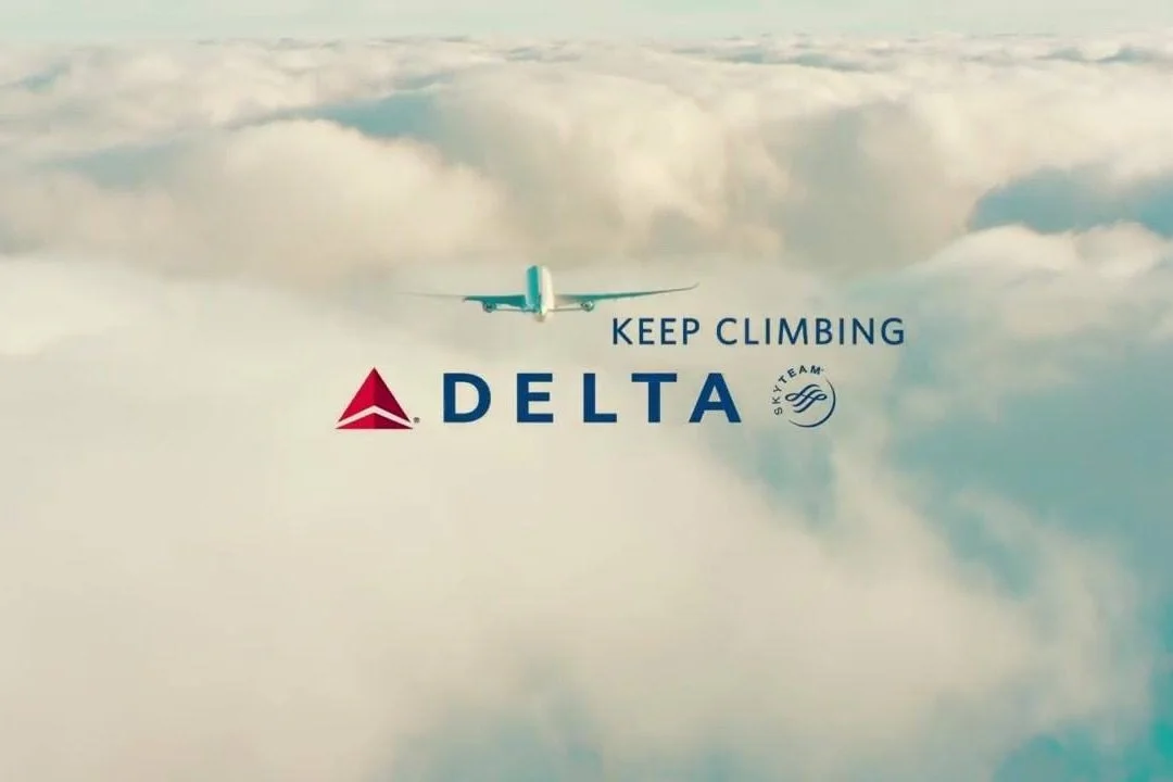 Quelle est la chanson qui passe dans la campagne « Keep Climbing » de Delta Air Lines ?